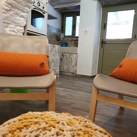 το σπίτι της αναστασίας *